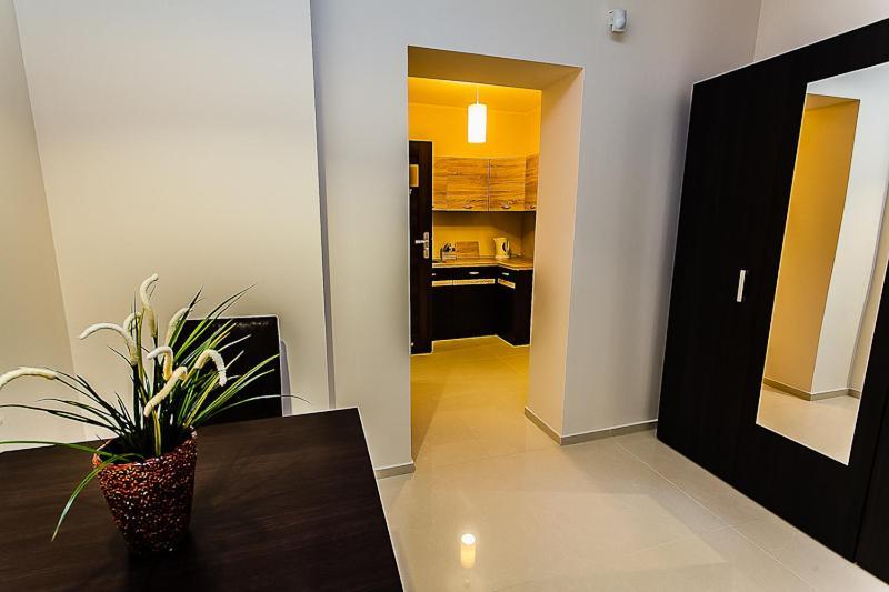 Apart-Lux Aparthotel Bytom Buitenkant foto