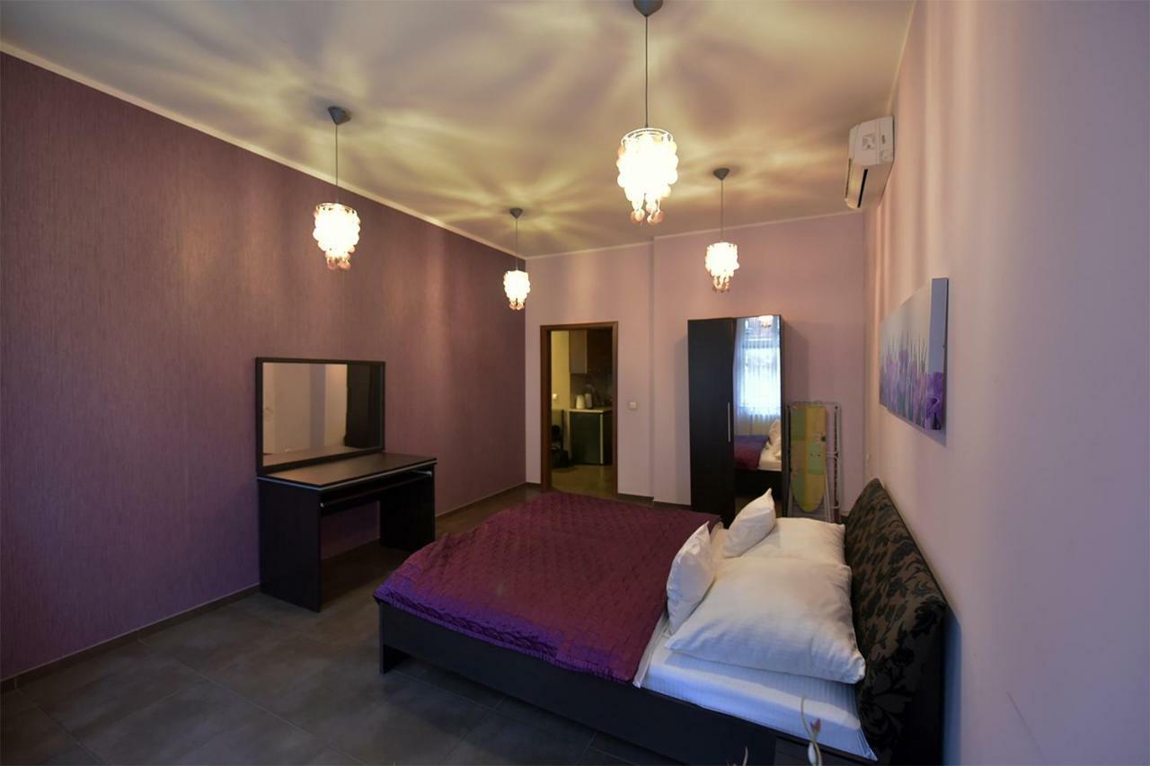 Apart-Lux Aparthotel Bytom Buitenkant foto